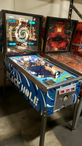 BLACK HOLE MULTI LEVEL PINBALL MACHINE GOTTLIEB 1981