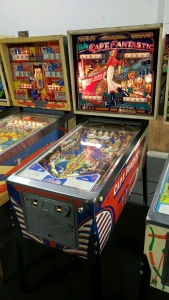 CAPT. FANTASTIC PINBALL MACHINE BALLY