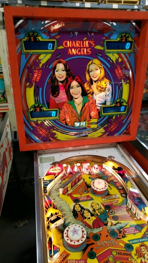 CHARLIE'S ANGELS PINBALL MACHINE GOTTLIEB 1978