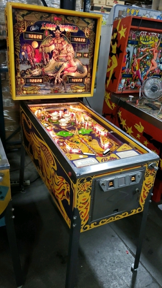 LOST WORLD CLASSIC SOLID STATE PINBALL MACHINE BALLY 1978