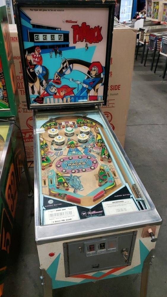 PADDOCK CLASSIC PINBALL MACHINE WILLIAMS 1969