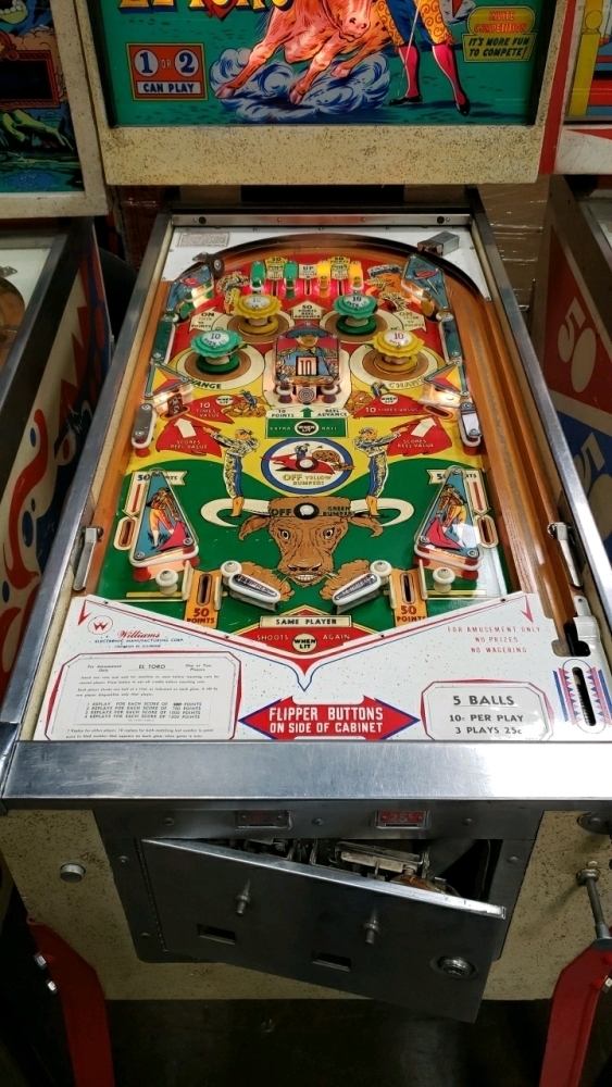 EL TORO CLASSIC PINBALL MACHINE WILLIAMS 1963