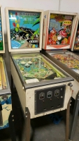 SURFERS CLASSIC PINBALL MACHINE BALLY 1967 - 4