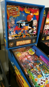THE ADVENTURES OF ROCKY & BULLWINKLE PINBALL MACHINE DATA EAST 1993