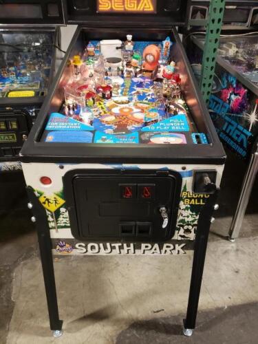 SOUTH PARK COMEDY CENTRAL PINBALL MACHINE