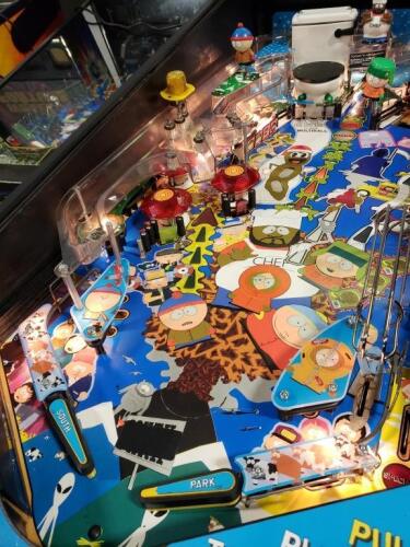 SOUTH PARK COMEDY CENTRAL PINBALL MACHINE