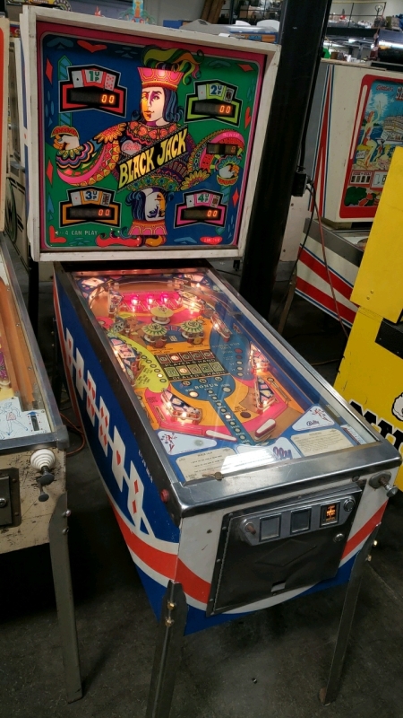 BLACK JACK PINBALL MACHINE BALLY 1977 #2