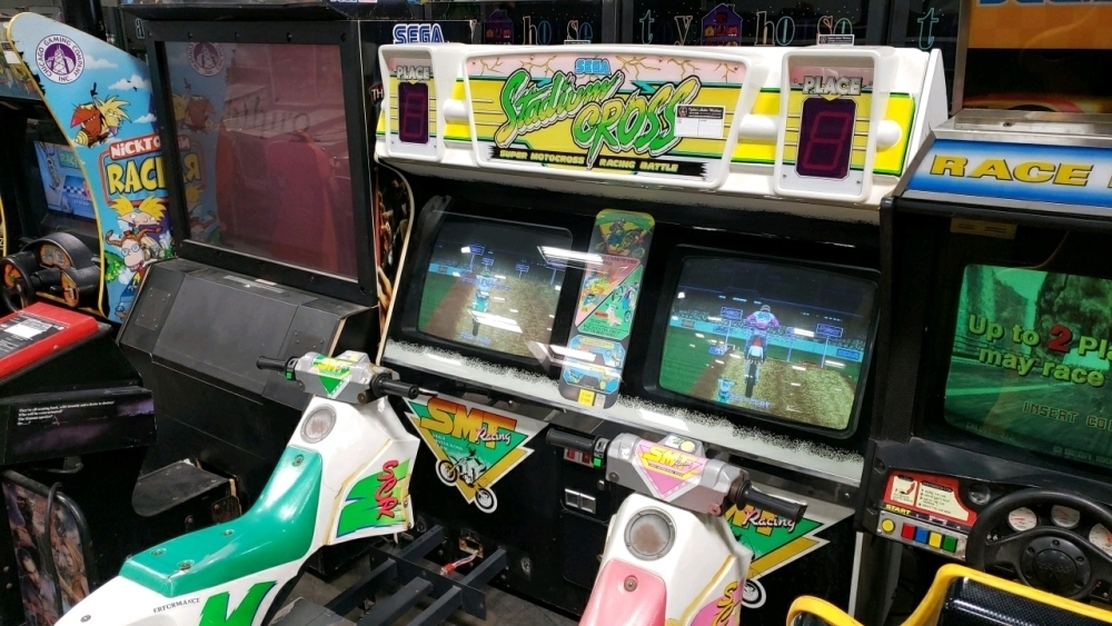 STADIUM CROSS DUAL DIRT BIKE RACING ARCADE GAME