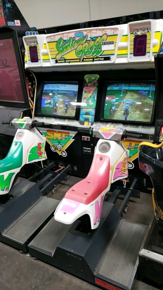 STADIUM CROSS DUAL DIRT BIKE RACING ARCADE GAME