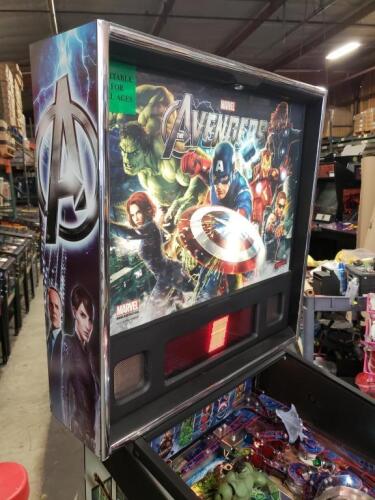 THE AVENGERS PRO MARVEL PINBALL MACHINE
