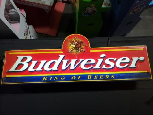 BUDWEISER BEER LIGHTED SIGN