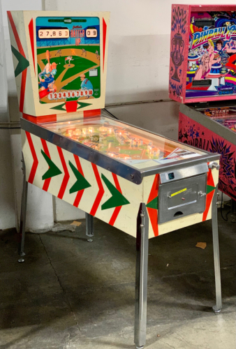 BATTER UP WEDGE HEAD CLASSIC PINBALL MACHINE GOTTLIEB 1970