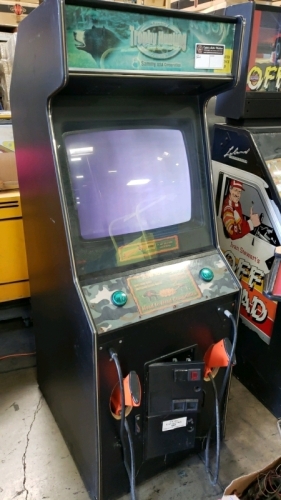 TROPHY HUNTING BEAR & MOOSE UPRIGHT ARCADE GAME