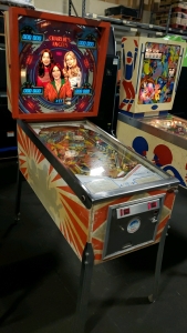 CHARLIE'S ANGELS PINBALL MACHINE GOTTLIEB 1978