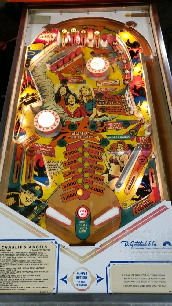 CHARLIE'S ANGELS PINBALL MACHINE GOTTLIEB 1978