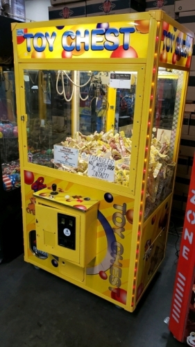 TOY CHEST PLUSH CLAW CRANE MACHINE SMART INDUS.