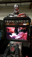 TERMINATOR SALVATION DELUXE ARCADE GAME RAW THRILLS - 8