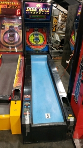 SKEEBALL LIGHTNING ALLEY ROLLER REDEMPTION GAME #5