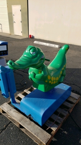KIDDIE RIDE ALLIGATOR CROCODILE SMILE RIDER