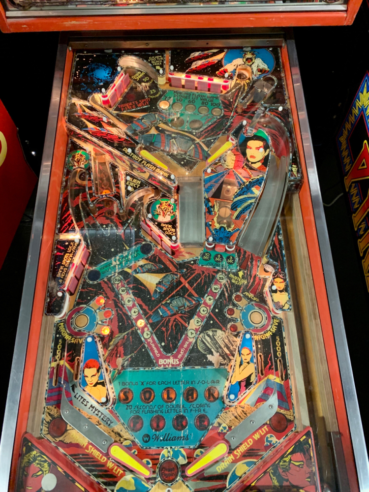 SOLAR FIRE CLASSIC PINBALL MACHINE WILLIAMS 1981