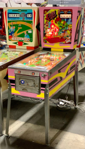 FLYING CARPET WEDGE HEAD PINBALL MACHINE GOTTLIEB 1972