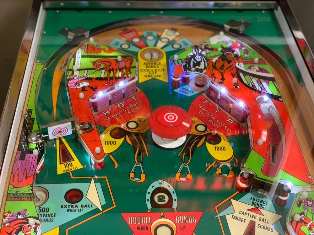 HOT TIP PINBALL MACHINE WILLIAMS 1977