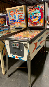 HOT LINE CLASSIC ONE PLAYER PINBALL MACHINE WILLIAMS 1966