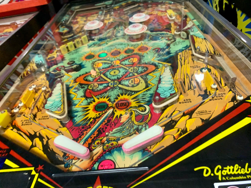 TIME LINE PINBALL MACHINE GOTTLIEB 1980