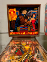 BOUNTY HUNTER PINBALL MACHINE PREMIER GOTTLIEB 1985 - 2