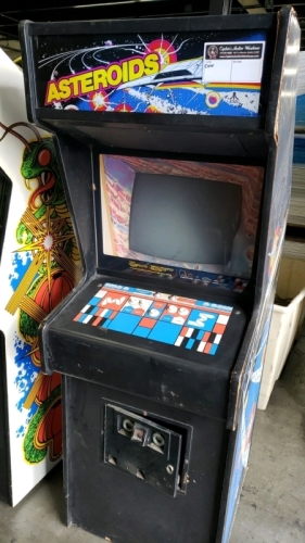 ASTEROIDS UPRIGHT ARCADE GAME CLASSIC ATARI