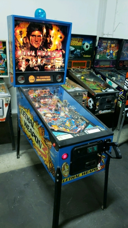 LETHAL WEAPON 3 PINBALL MACHINE DATA EAST