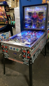 SPACE INVADERS WIDE BODY CLASSIC PINBALL MACHINE BALLY