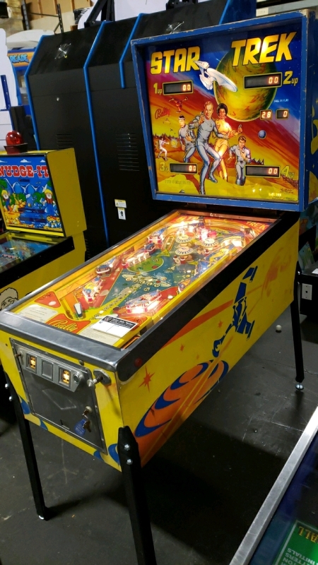 STAR TREK CLASSIC PINBALL MACHINE BALLY