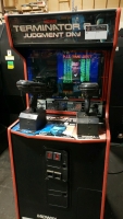 TERMINATOR 2 JUDGEMENT DAY UPRIGHT ARCADE GAME MIDWAY - 4