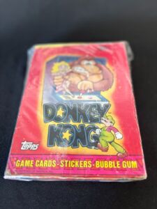 Vintage Donkey Kong Trading Cards Wax packs Unopened in Box by Topps 