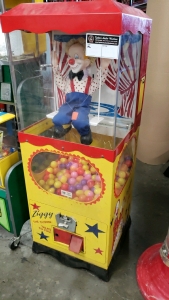 ZIGGY THE CLOWN GUMBALL CALSULE VENDING MACHINE