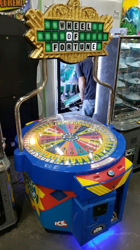 WHEEL OF FORTUNE TICKET REDEMPTION GAME ARCADE