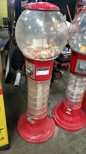 ROADRUNNER SPIRAL GUMBALL VENDING MACHINE #2