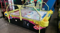 PAC-MAN SMASH DELUXE FULL SIZE AIR HOCKEY TABLE NAMCO - 2