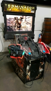 TERMINATOR SALVATION DELUXE ARCADE GAME