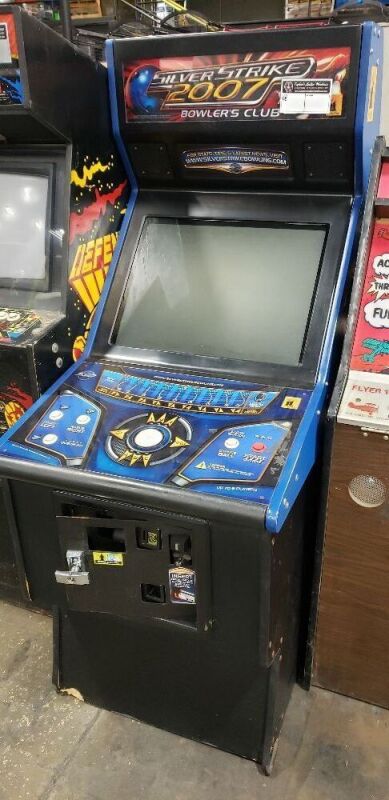 SILVER STRIKE BOWLING UPRIGHT ARCADE GAME