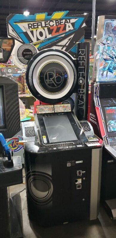 REFLEC BEAT MUSIC RYTHYM ARCADE GAME KONAMI BEMANI