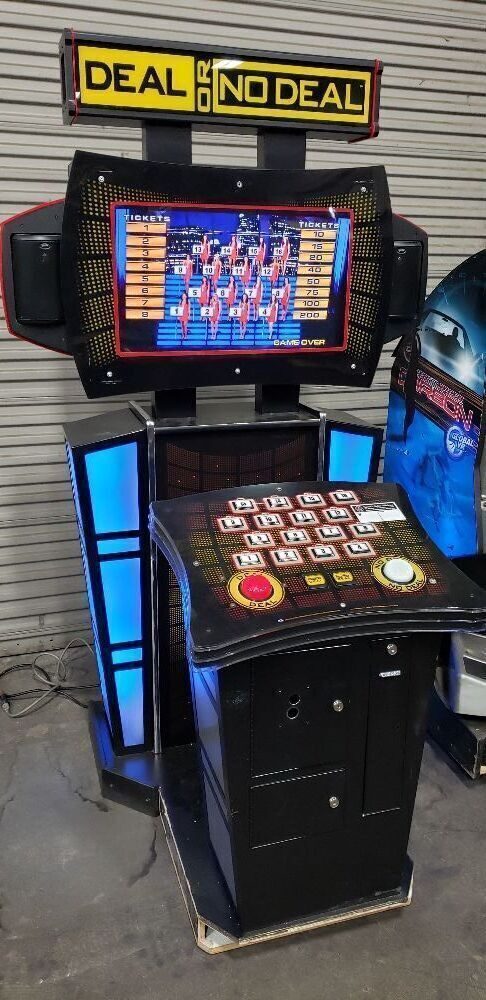 Deal Arcade DEAL OR NO DEAL UPRIGHT ARCADE GAME ICE