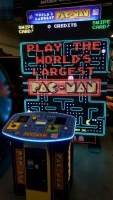 WORLD'S LARGEST PACMAN DELUXE ARCADE GAME RAW THRILLS - 4