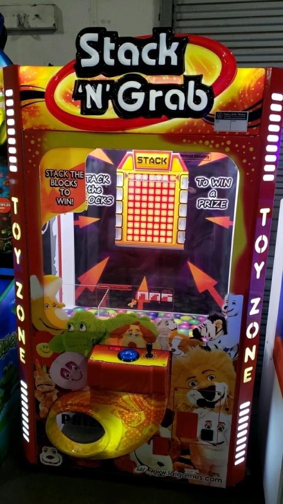 STACK N' GRAB PRIZE CRANE STACKER ARCADE GAME LAI GAMES