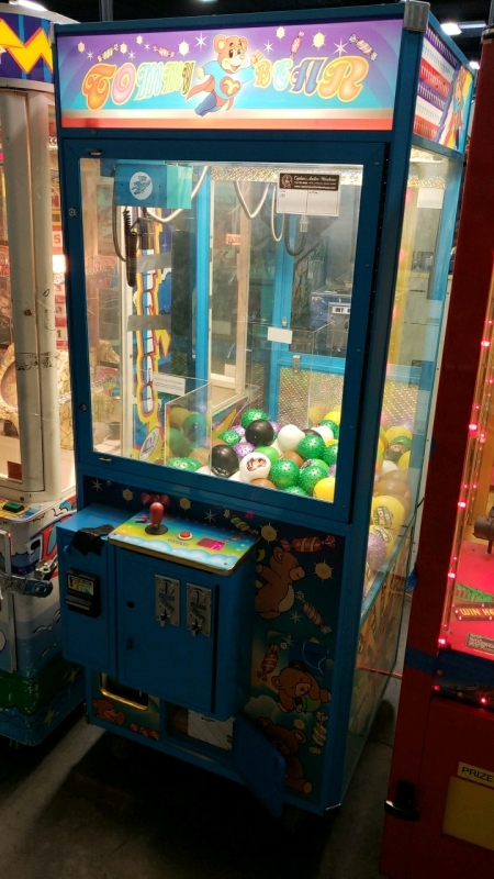 TOMMY BEAR PLUSH CLAW CRANE MACHINE