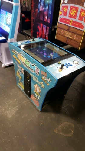 60 IN 1 CLASSIC GAMES COCKTAIL TABLE ULTRACADE CAB W/ LCD MONITOR