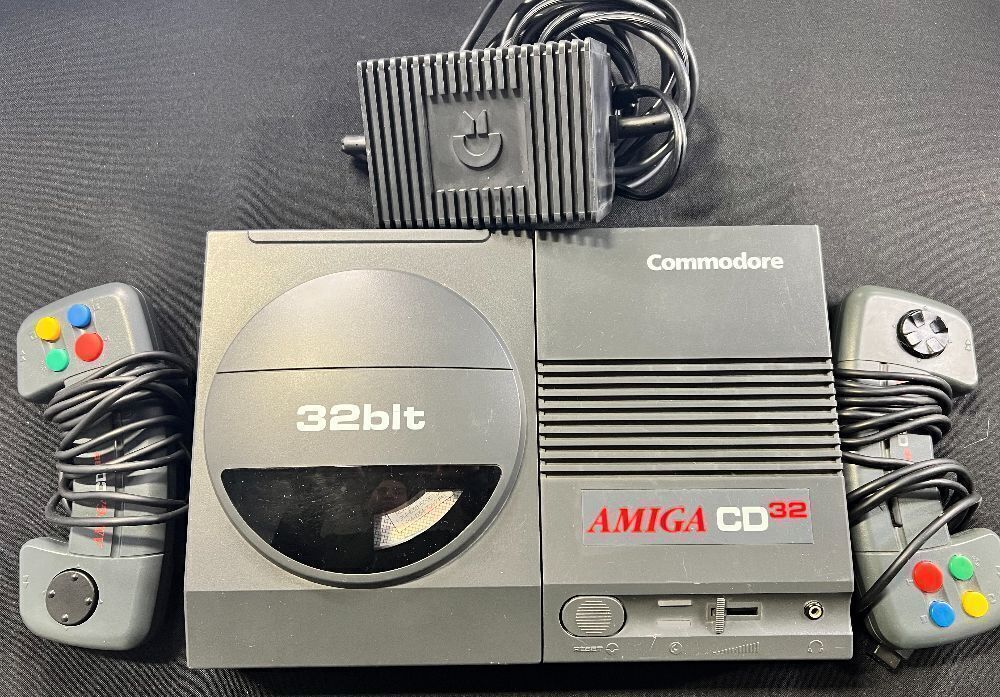 Commodore Amiga CD 32 bit console