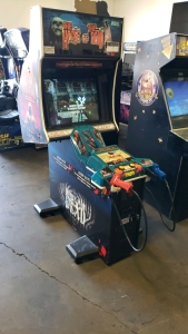 THE HOUSE OF THE DEAD UPRIGHT SHOOTER ARCADE GAME SEGA