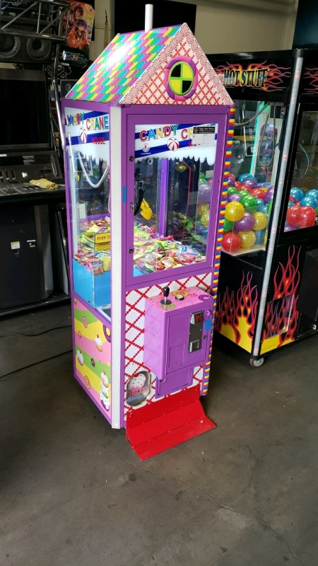 CANDY CRANE HOUSE LOLLIPOP SMART CANDY CRANE MACHINE